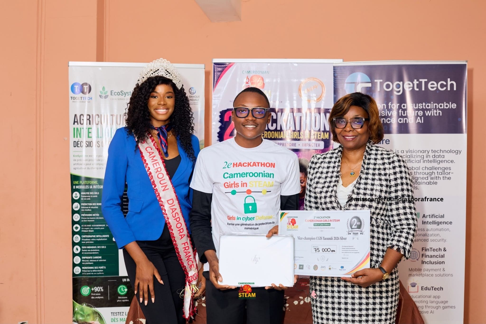 Gardienne : un bouclier IA contre le cyberharcèlement | 2ᵉ au hackathon Girls in STEAM